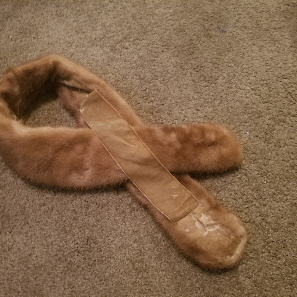 VINTAGE MINK collar